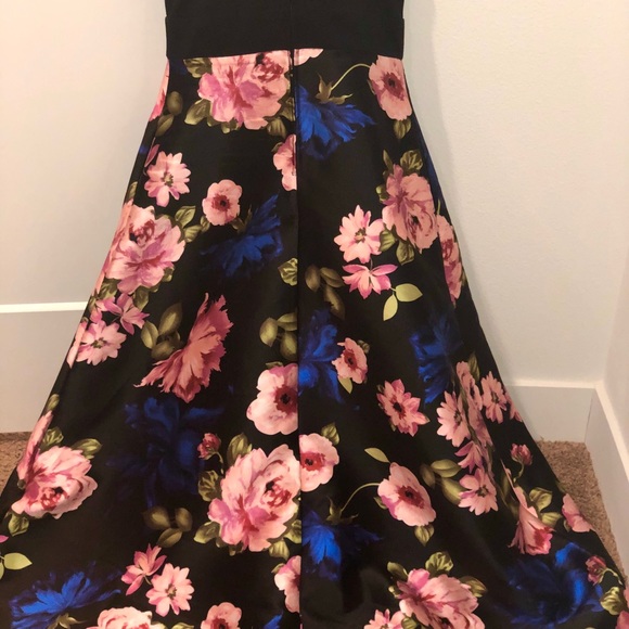 Fun and Functional Black Floral Gown Size 6/8 - Picture 3 of 6
